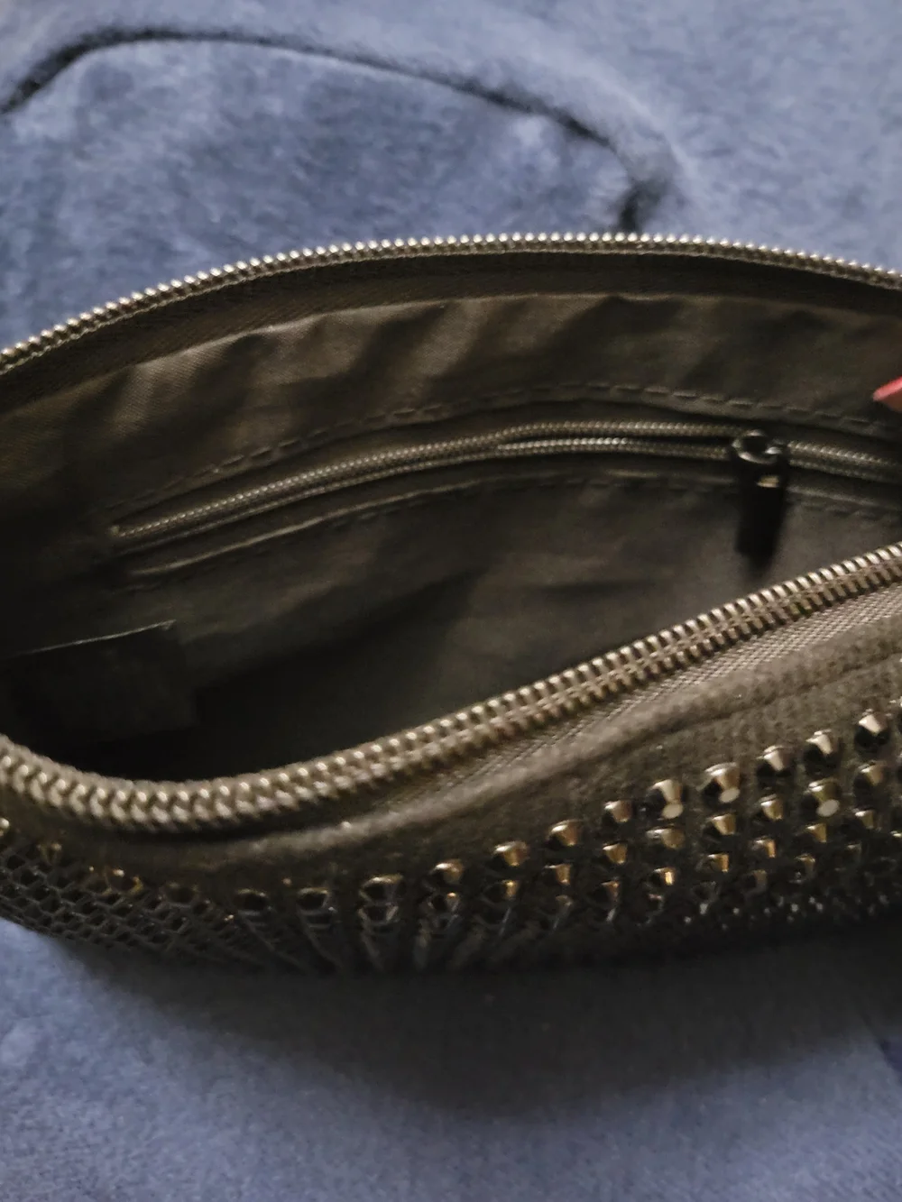 Jane & Berry Black Beaded Zippered Wristlet